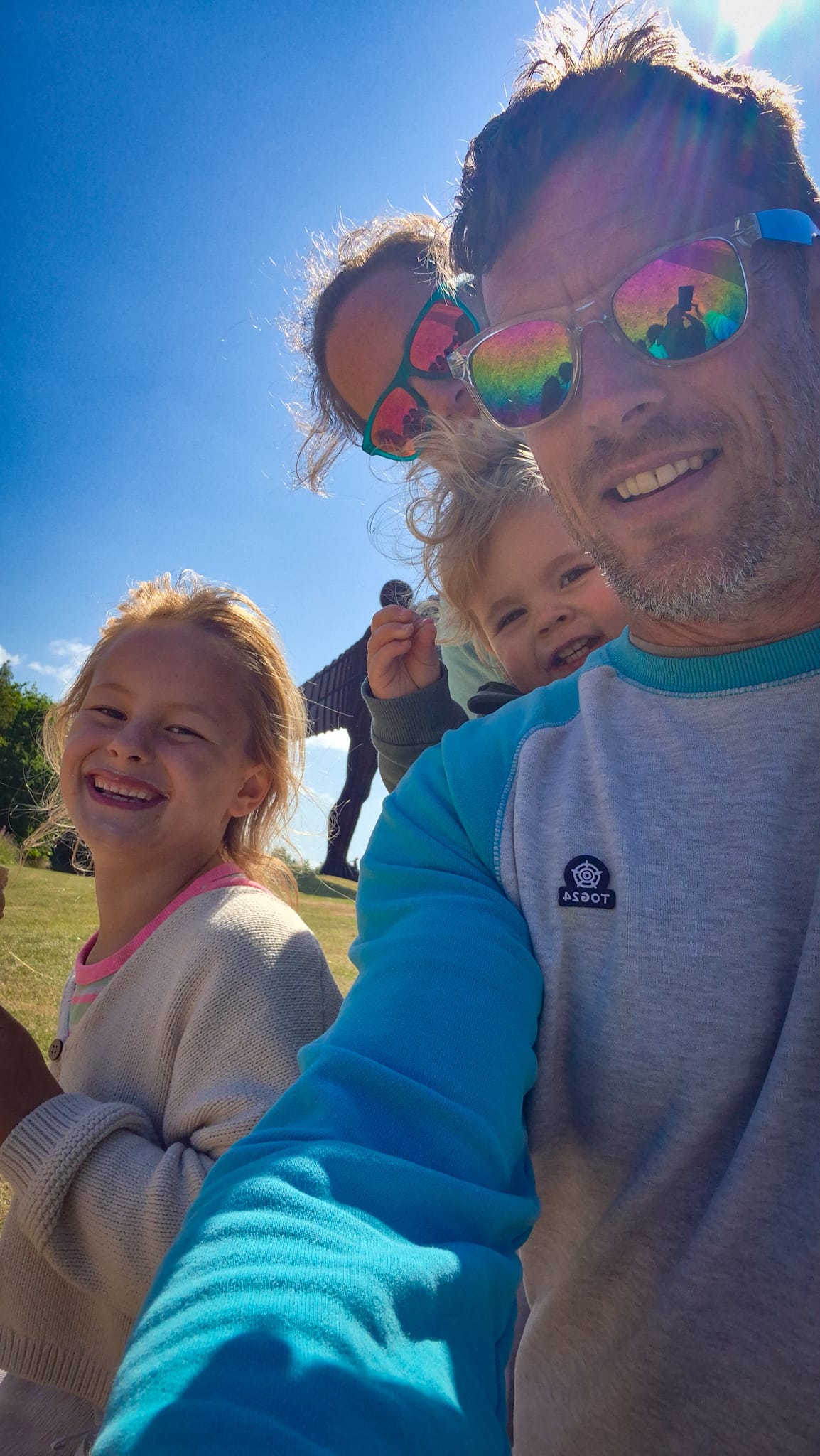 Spider Lifts, Summer Holidays and 20 Kilometres – Another Week with Dan the Cherry Picker Man